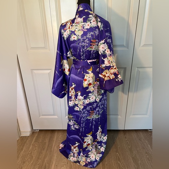 Purple Geisha Kimono - Picture 5 of 5